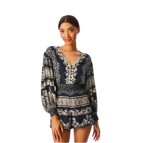 NWT Alice and Olivia Senna Smocked Romper 🌸👓💋 - Picture 2 of 6